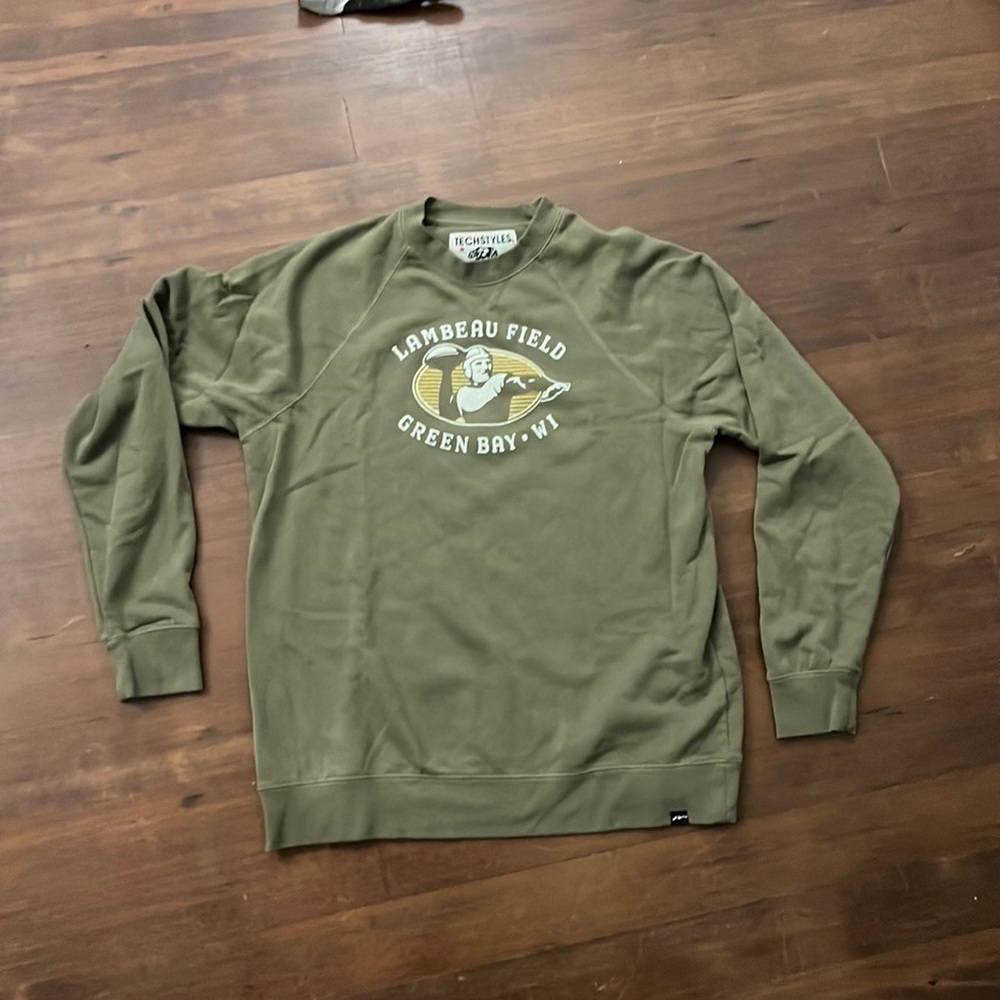 New Super soft Packers crew neck sweatshirt!